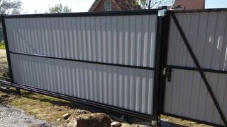 Купить сваи для ворот в Крымск. Заказать ворота на сваях под ключ от 21696 руб